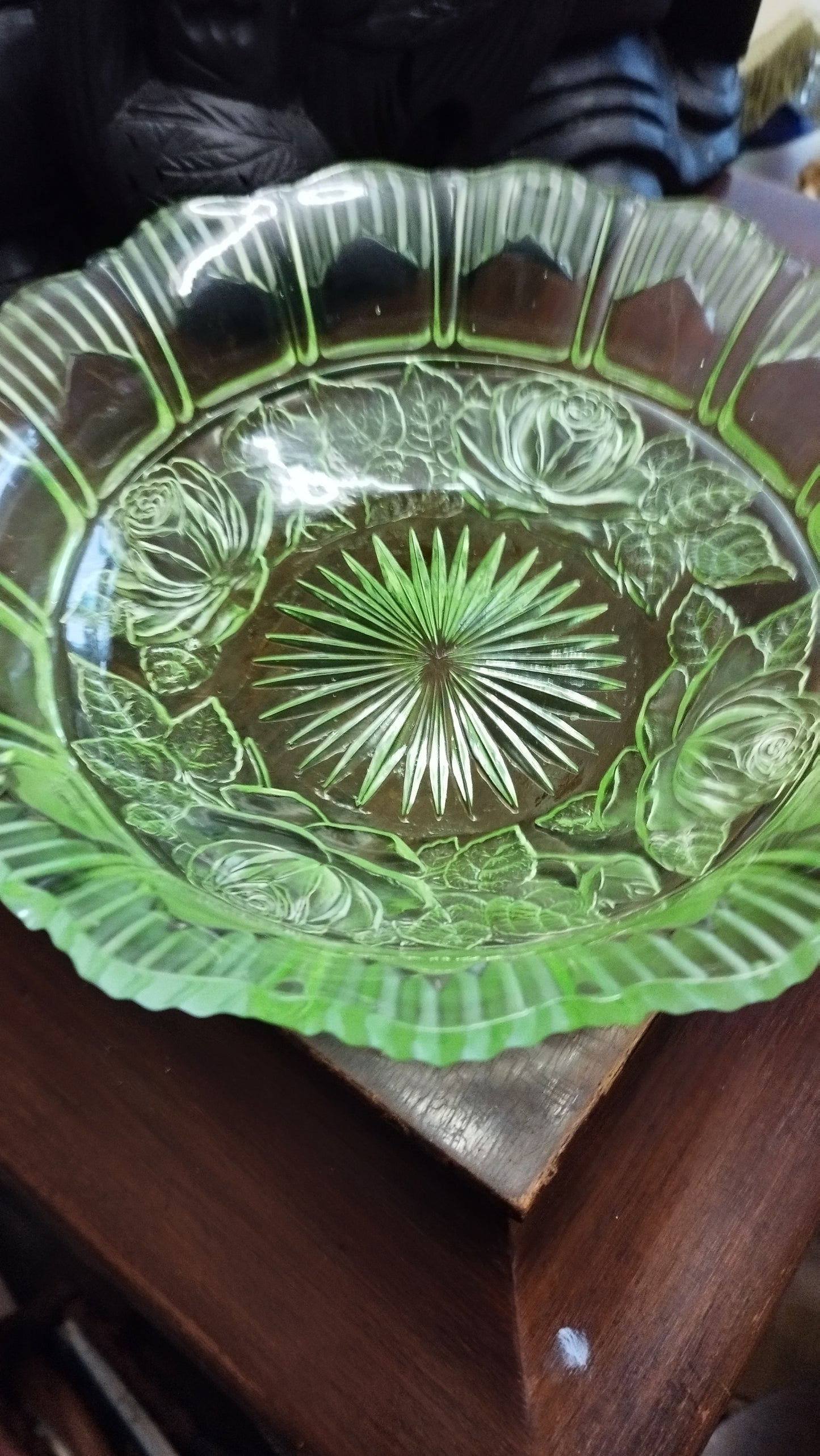 uranium glass sowerby black poppy