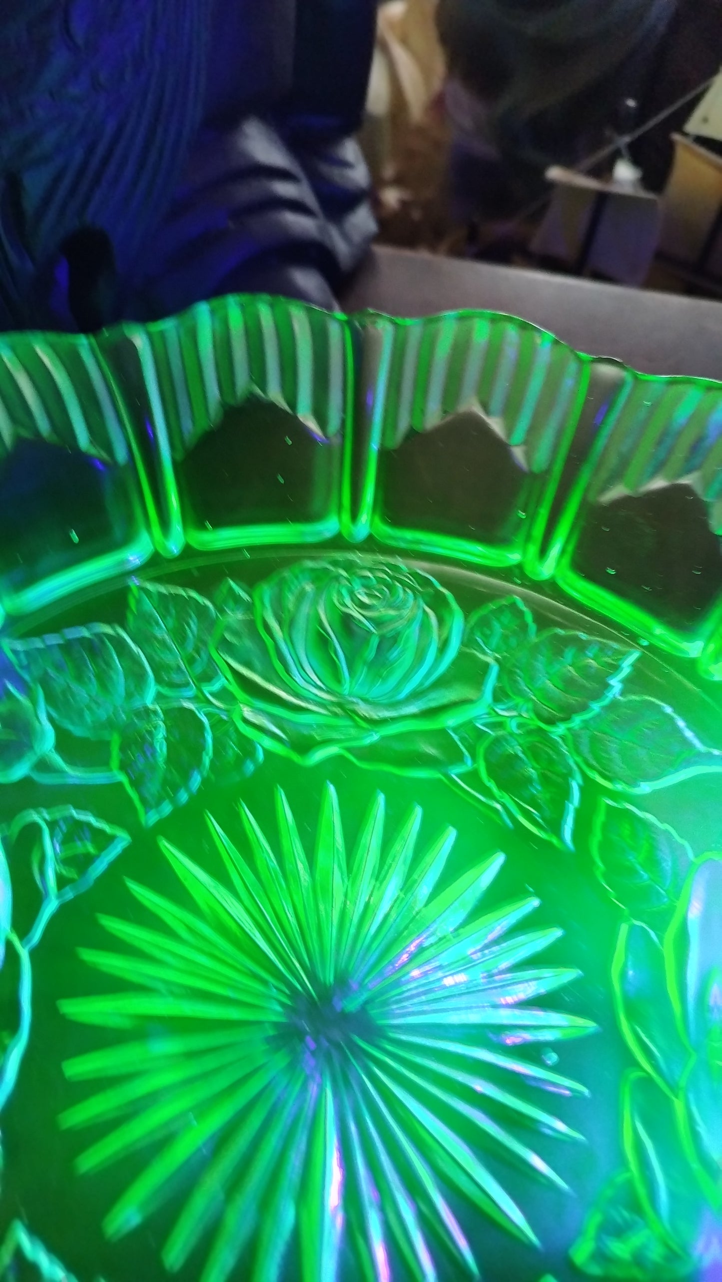 uranium glass sowerby black poppy